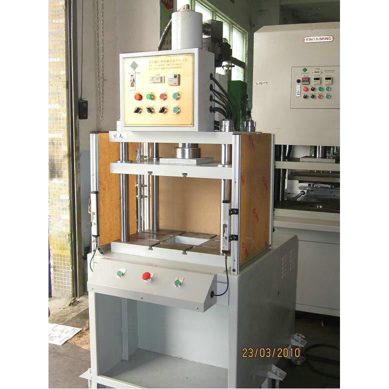 Trimming machine for magnesium products