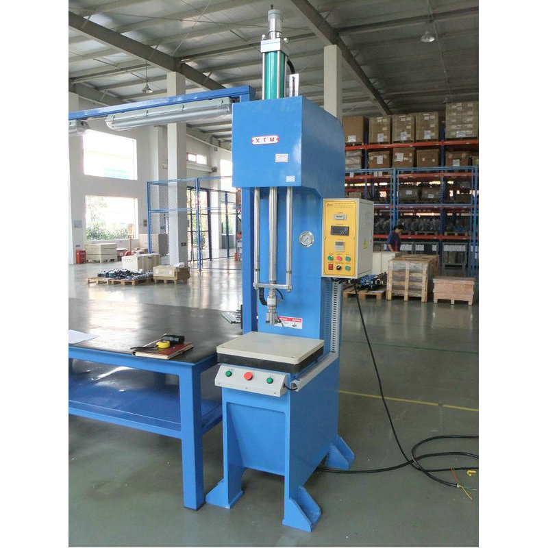 Floor-type hydraulic press