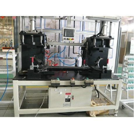 Horizontal hydraulic press