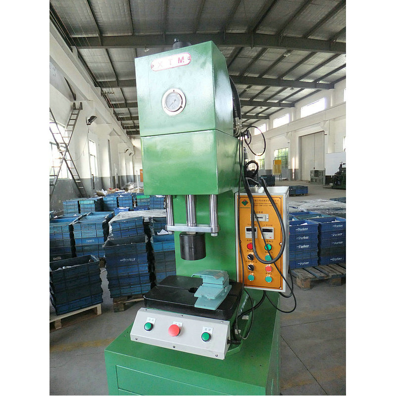 Standard oil hydraulic press